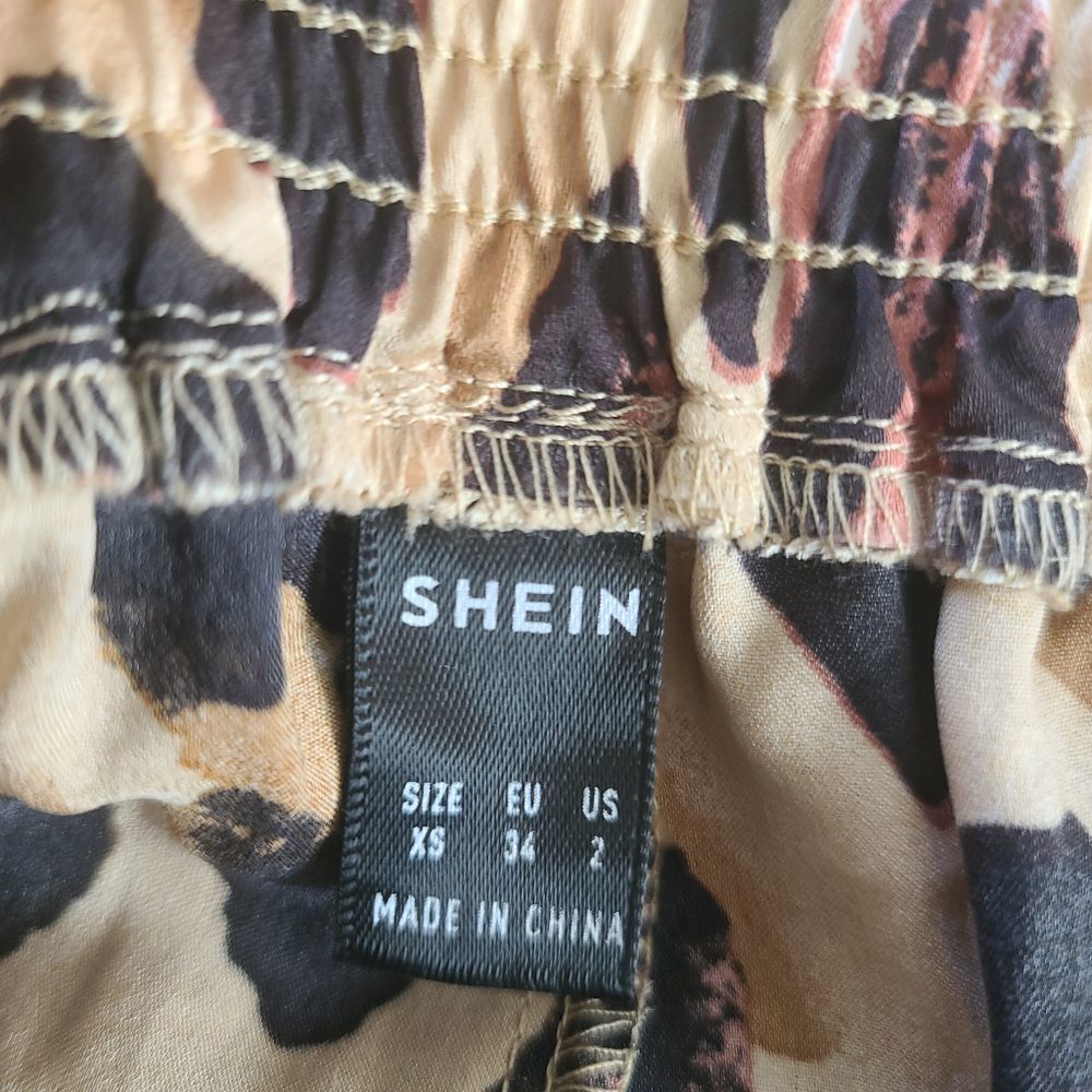 SHEIN Leopard Print Elastic Hem Drawstring Pants Size XS - Picture 10 of 15